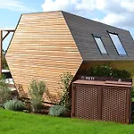 Glamping Alvearium Alturis